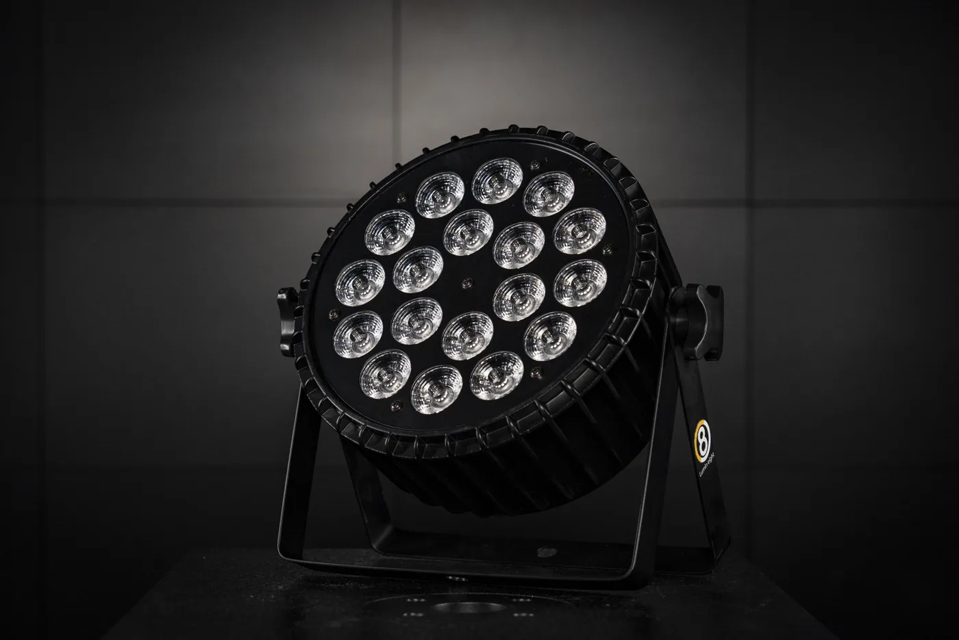 Светодиодный PAR-прожектор 18LED RGBW 4-in-1
