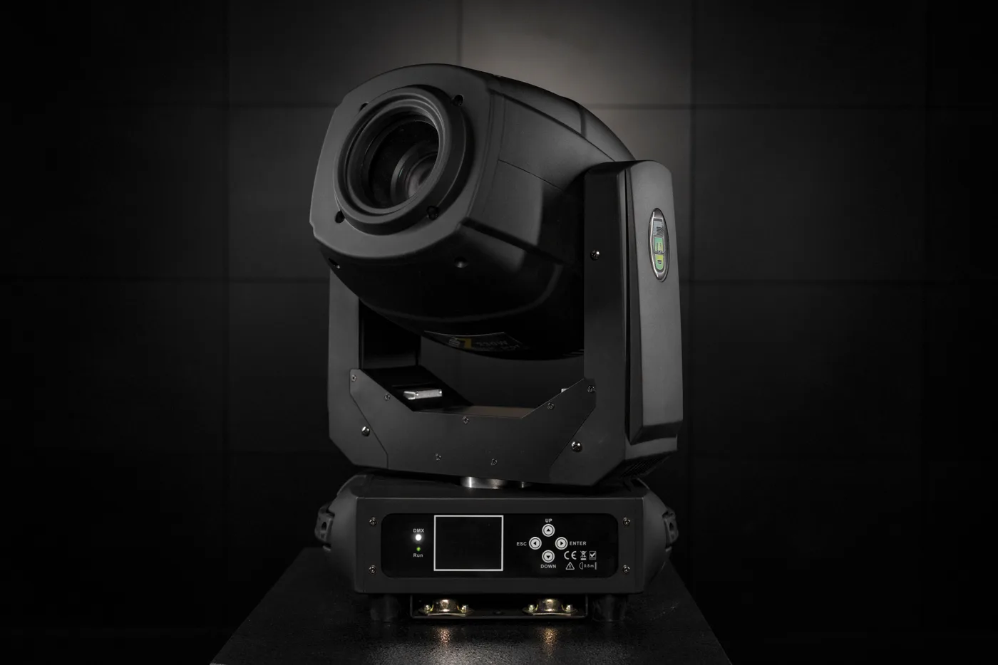 Светодиодная вращающаяся голова LED Zoom Spot 230 W